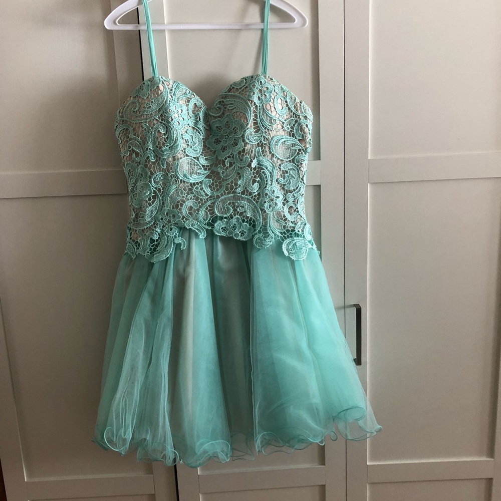 Narianna, Gorgeous PROM or Special Occasion Dress 👗 EUC Worn Once